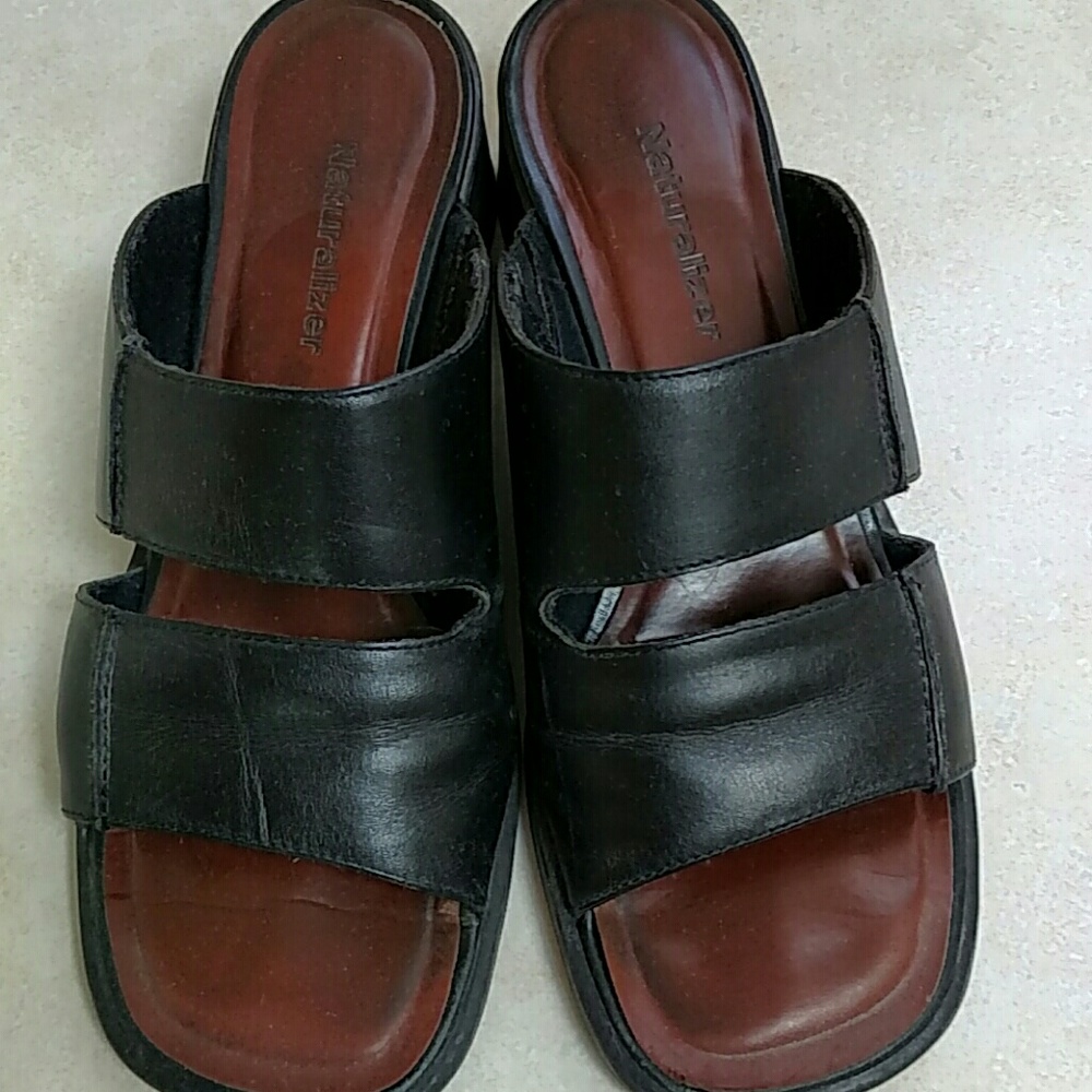 Naturalizer black sandals